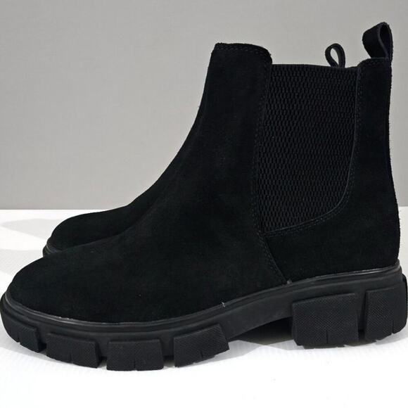 NEW Blondo Posey Ankle Bootie Womens 9 Black Suede Waterproof Platform Chelsea - Picture 1 of 13